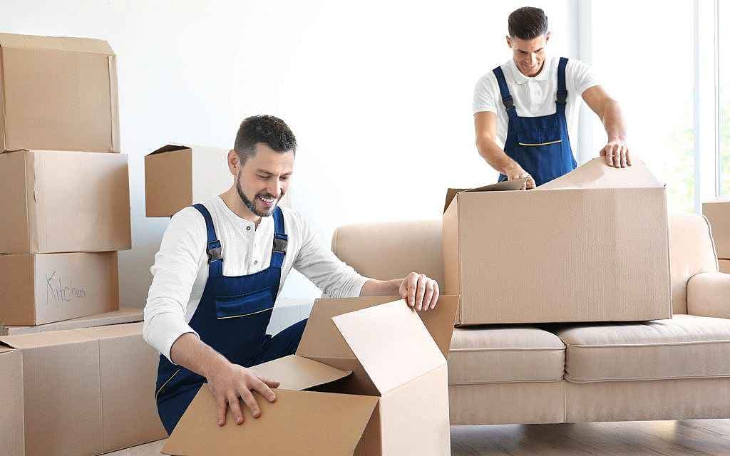 Smart Tips for Unpacking Boxes After Moving