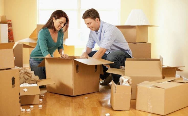Top 7 Reasons to Hire Professional Furniture Movers for Home Shifting